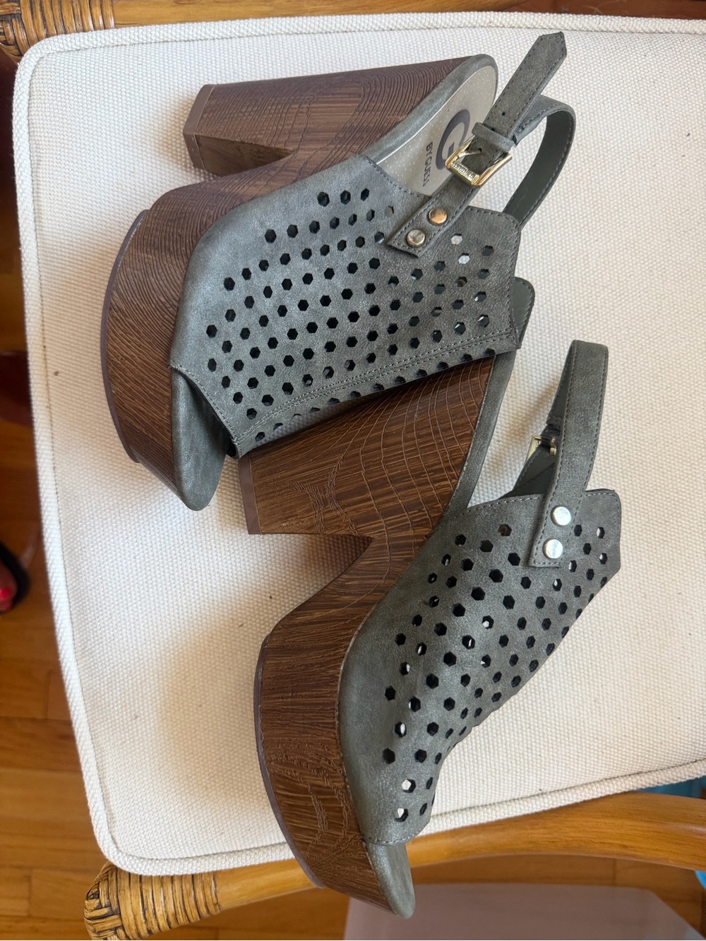 G by Guess Gray Perforated Suede Platform Slingbacks